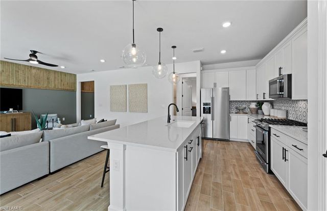 10137 Seaside WAY, Bonita Springs, FL 34135