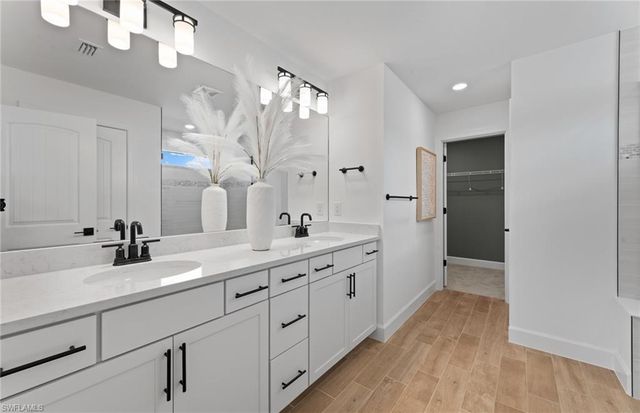 10137 Seaside WAY, Bonita Springs, FL 34135