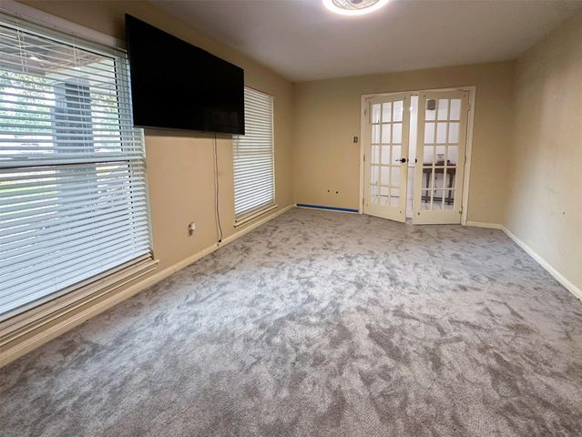 127 Begonia Street, Lake Jackson, TX 77566