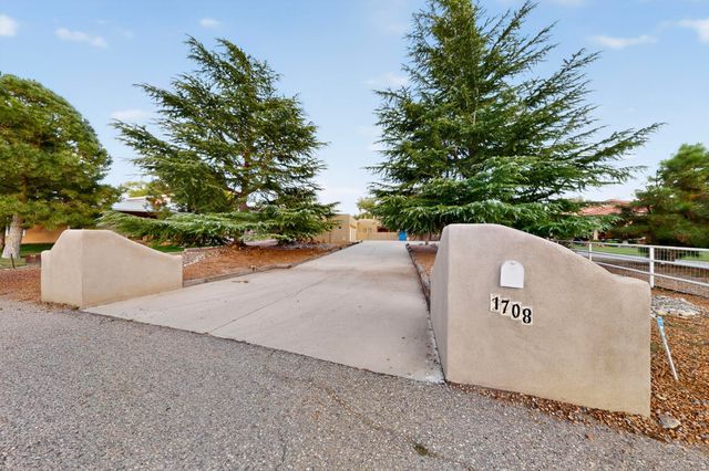 1708 RUSTY Road NW, Albuquerque, NM 87114
