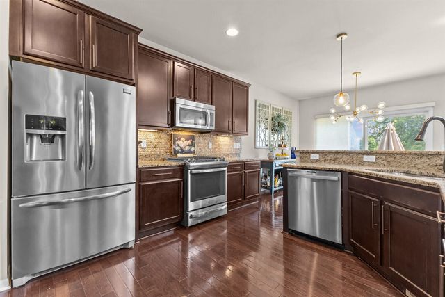 1715 Steeplechase Road, Canton, MI 48188