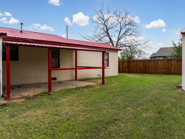603 Eagle Drive, Eddy, TX 76524