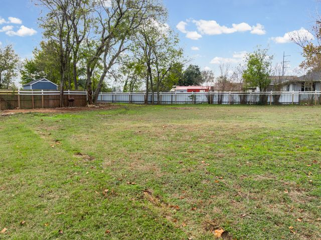 603 Eagle Drive, Eddy, TX 76524