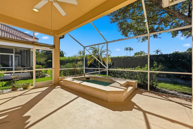 7954 SE Hempstead Circle, Hobe Sound, FL 33455