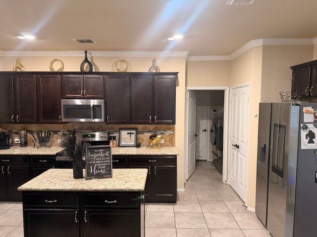 248 Oxford Drive, Fate, TX 75189