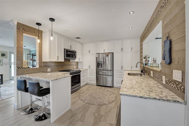418 NW 20th St, Wilton Manors, FL 33311