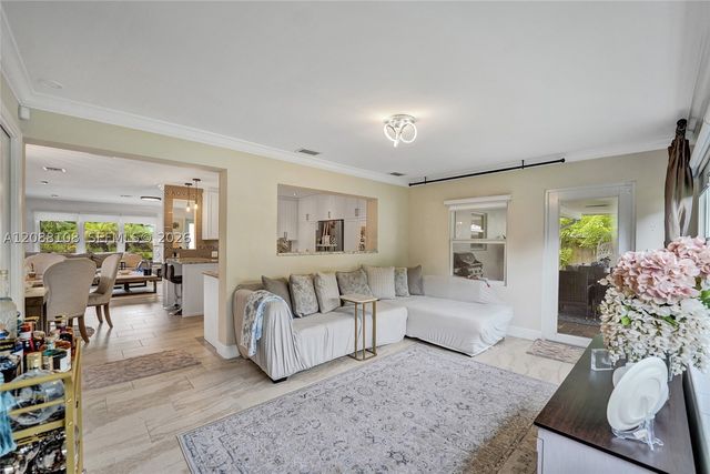 418 NW 20th St, Wilton Manors, FL 33311