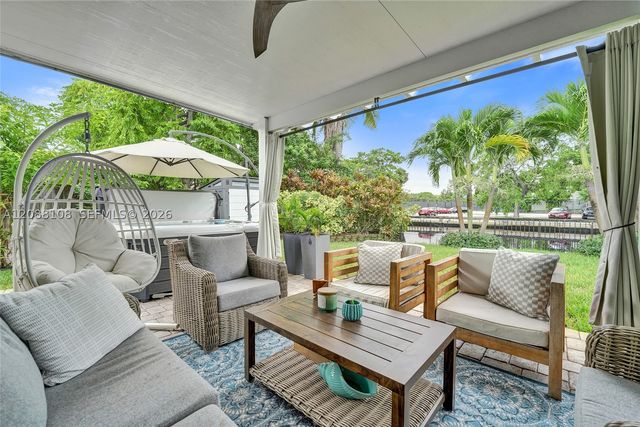 418 NW 20th St, Wilton Manors, FL 33311