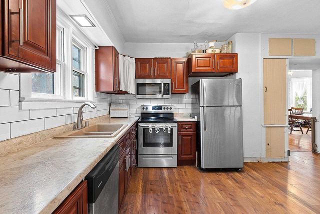 63 N 12TH STREET, Clintonville, WI 54929