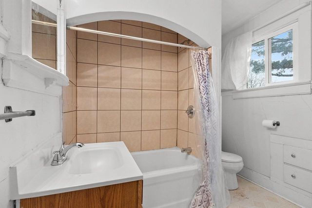 63 N 12TH STREET, Clintonville, WI 54929