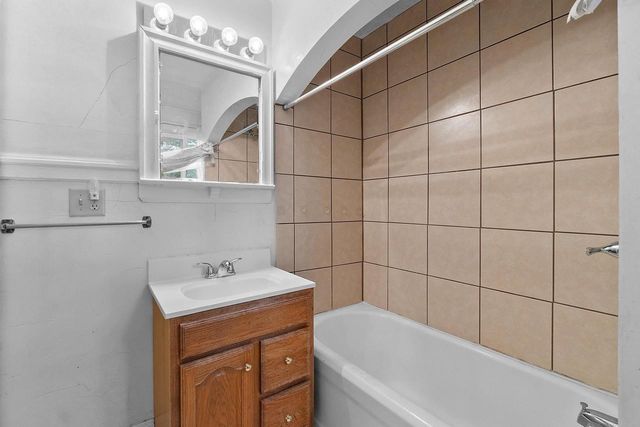 63 N 12TH STREET, Clintonville, WI 54929