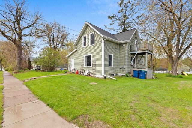 63 N 12TH STREET, Clintonville, WI 54929