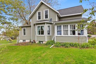 63 N 12TH STREET, Clintonville, WI 54929