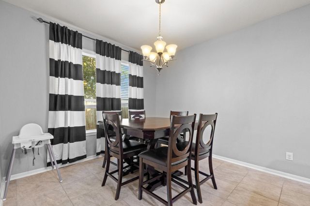 204 Rippling Creek Lane, Alvin, TX 77511