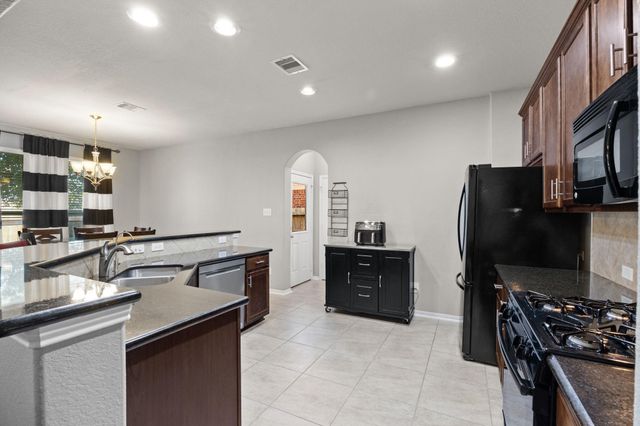 204 Rippling Creek Lane, Alvin, TX 77511