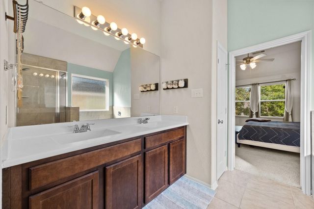 204 Rippling Creek Lane, Alvin, TX 77511