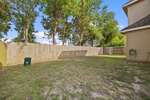 204 Rippling Creek Lane, Alvin, TX 77511