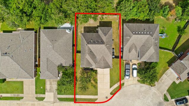 204 Rippling Creek Lane, Alvin, TX 77511