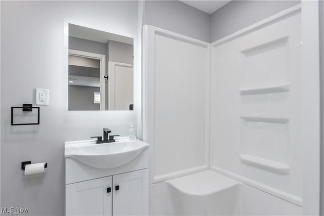 4562 W 192nd Street, Cleveland, OH 44135