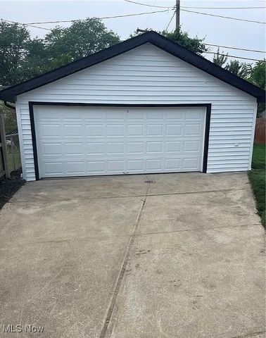 4562 W 192nd Street, Cleveland, OH 44135