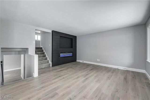 4562 W 192nd Street, Cleveland, OH 44135