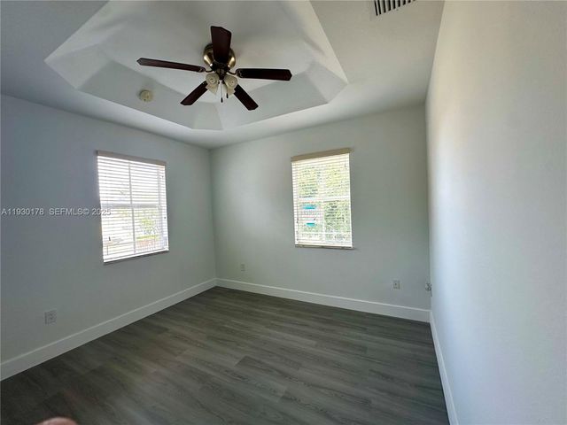 2933 SE 2nd Dr 9, Homestead, FL 33033