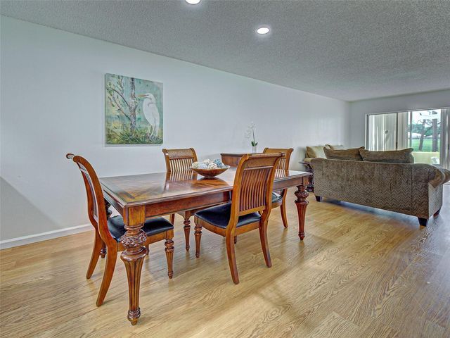 414 CERROMAR CIRCLE S 152, Venice, FL 34293