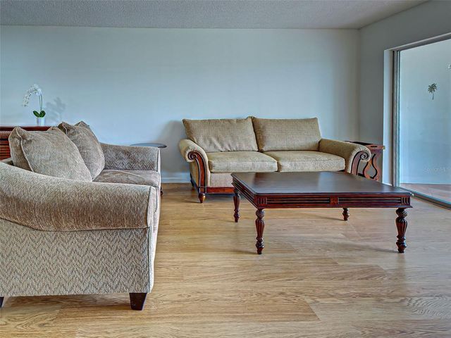 414 CERROMAR CIRCLE S 152, Venice, FL 34293