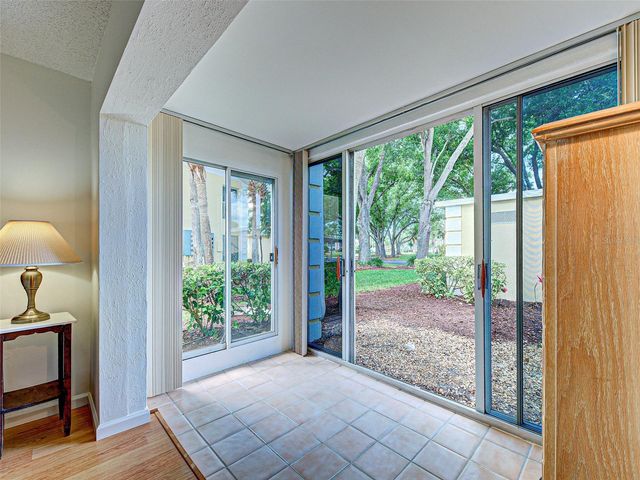 414 CERROMAR CIRCLE S 152, Venice, FL 34293