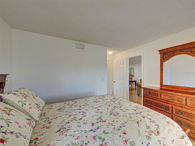 414 CERROMAR CIRCLE S 152, Venice, FL 34293