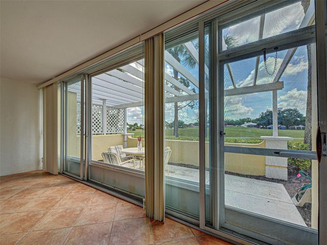414 CERROMAR CIRCLE S 152, Venice, FL 34293
