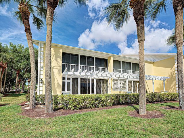 414 CERROMAR CIRCLE S 152, Venice, FL 34293
