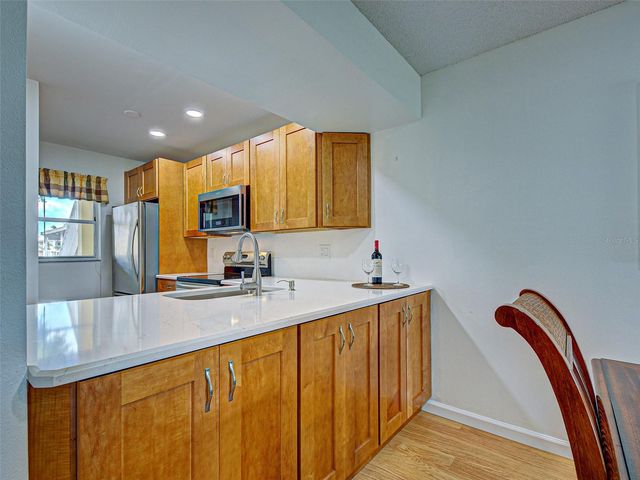 414 CERROMAR CIRCLE S 152, Venice, FL 34293