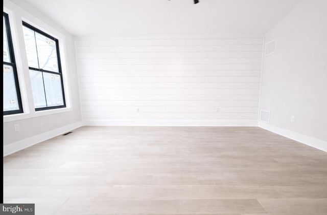 539 PRADO WAY, Berkeley Springs, WV 25411