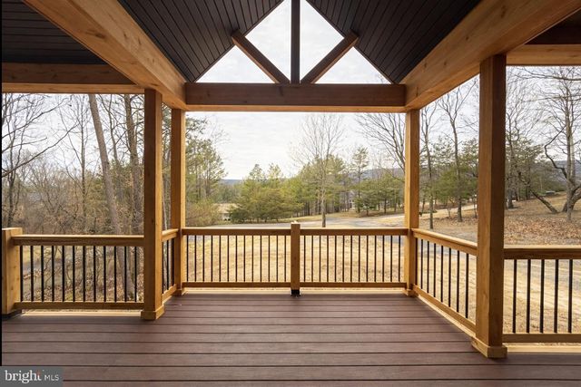 539 PRADO WAY, Berkeley Springs, WV 25411