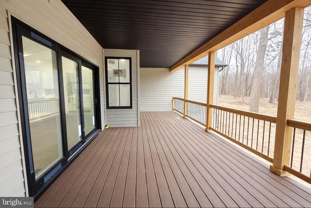 539 PRADO WAY, Berkeley Springs, WV 25411