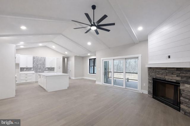 539 PRADO WAY, Berkeley Springs, WV 25411