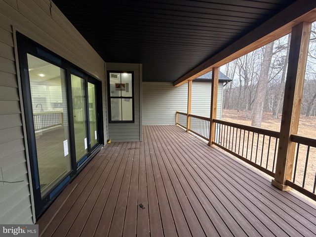 539 PRADO WAY, Berkeley Springs, WV 25411