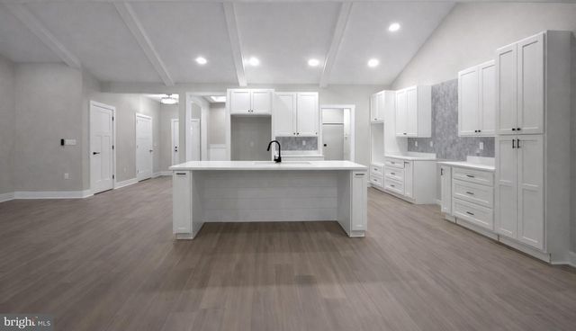 539 PRADO WAY, Berkeley Springs, WV 25411