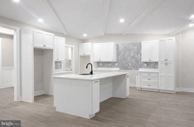 539 PRADO WAY, Berkeley Springs, WV 25411