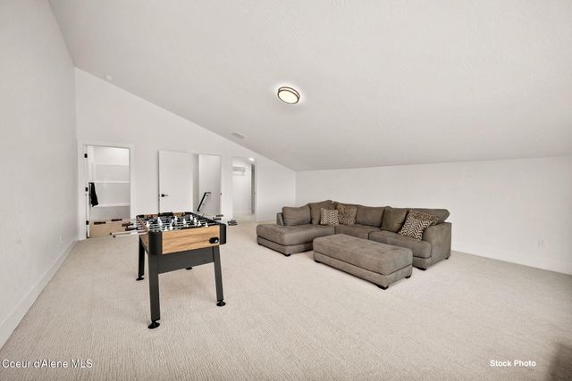 6584 W CONSTANTINE LN, Rathdrum, ID 83858