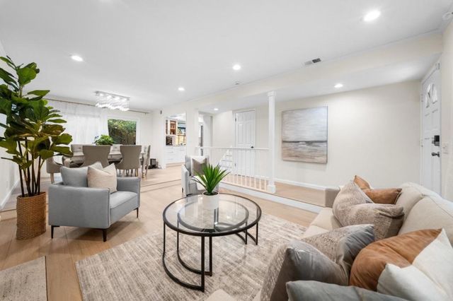 704 Winchester Boulevard, Los Gatos, CA 95030
