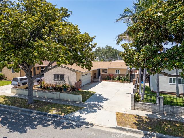 517 S Newell, Fullerton, CA 92832