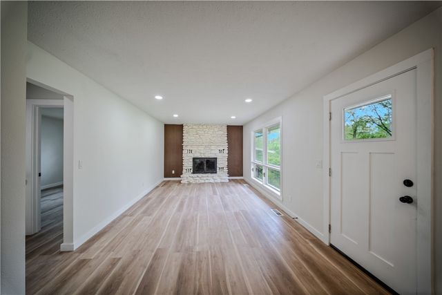 29 Gillingham Drive, Bella Vista, AR 72715