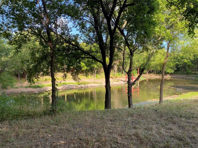 4201 N I 45, Ennis, TX 75119