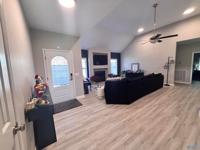 112 Octavia Drive, Meridianville, AL 35759