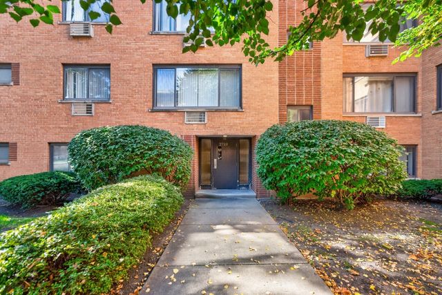 2710 W LUNT Avenue 107, Chicago, IL 60645