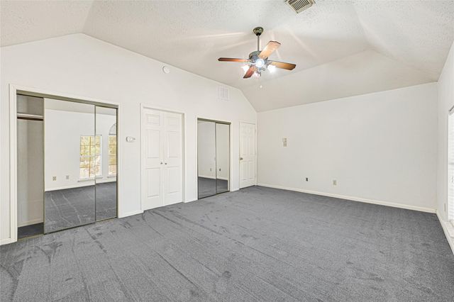 330 Welford Lane, Highlands, TX 77562
