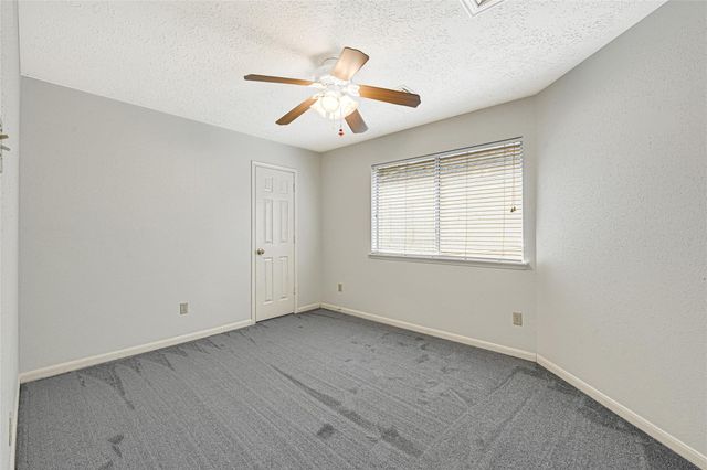 330 Welford Lane, Highlands, TX 77562