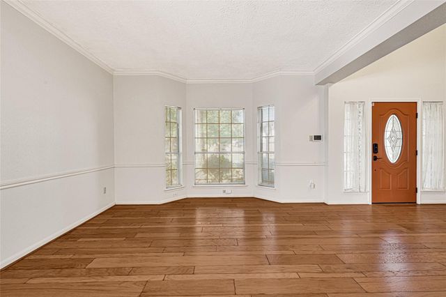 330 Welford Lane, Highlands, TX 77562